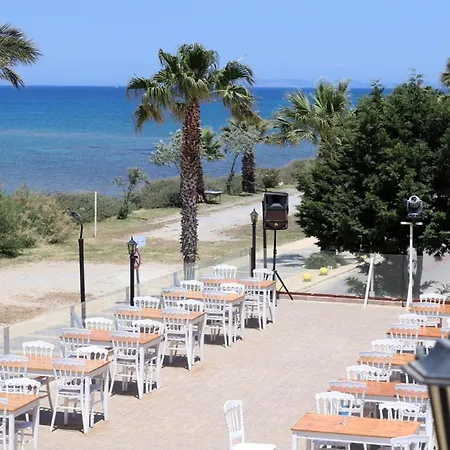 Cesme Farm 酒店